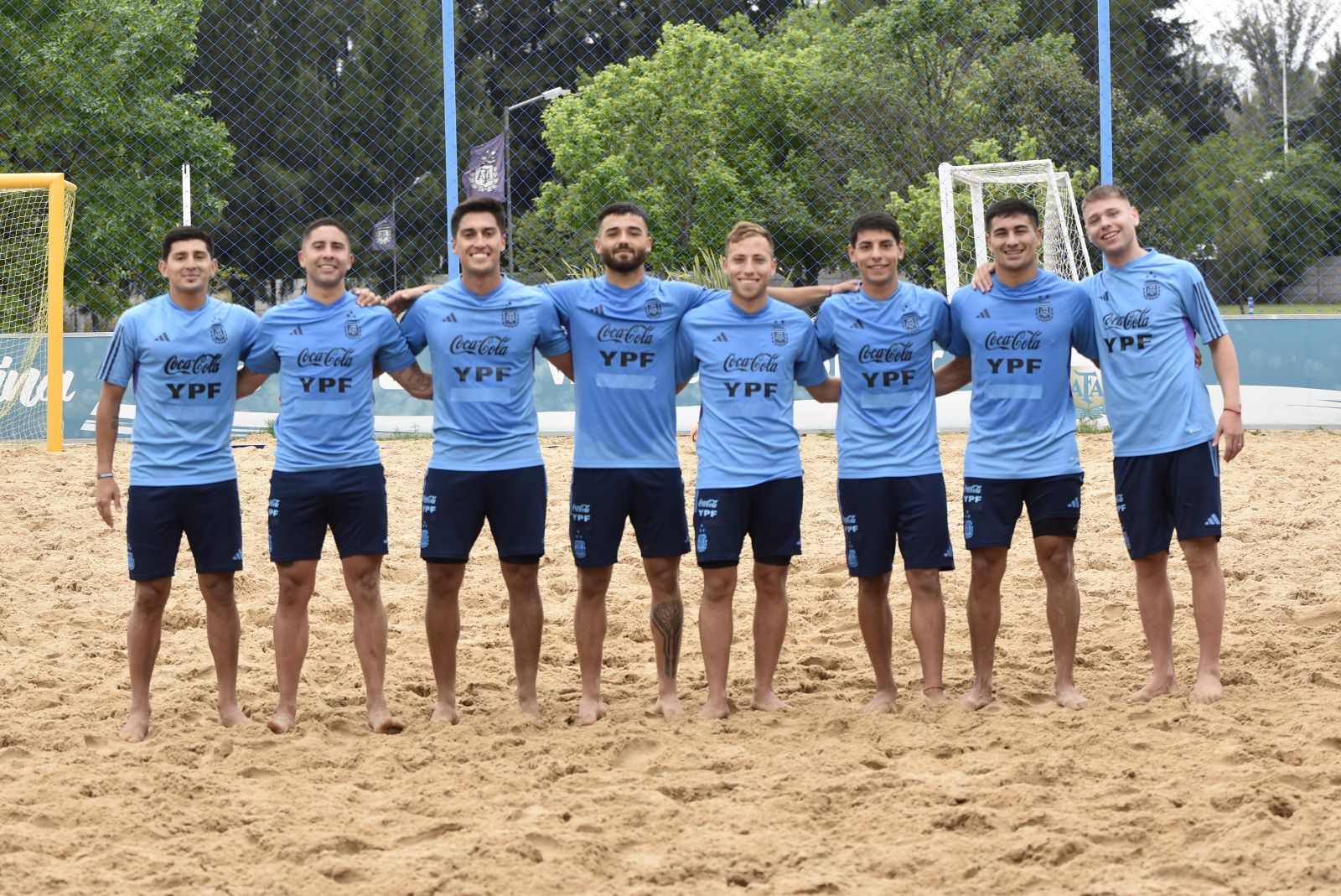 Clínica de futbol en el complejo deportivo en arena